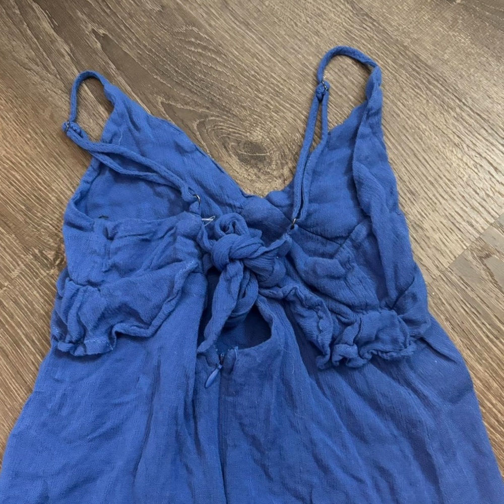 LULU’S DRESS - Picture 4 of 5